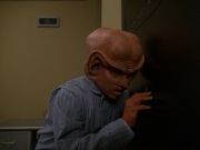 extant_StarTrek_DS9_7x15-Badda-BingBadda-Bang_2788.jpg