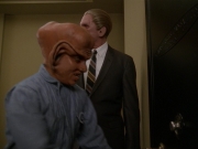 extant_StarTrek_DS9_7x15-Badda-BingBadda-Bang_2818.jpg