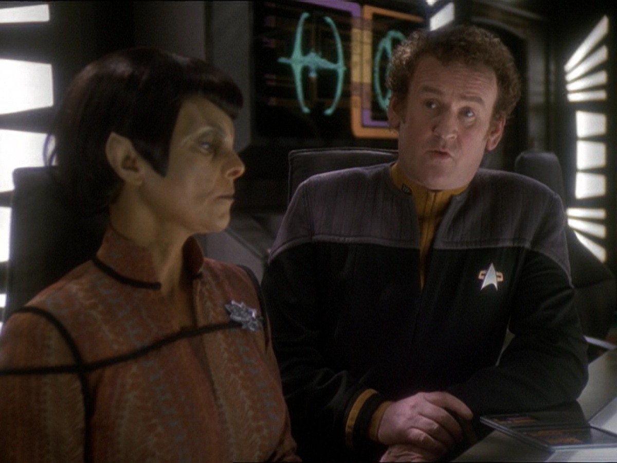 extant_StarTrek_DS9_7x16-InterArmaEnimSilentLeges_0034.jpg