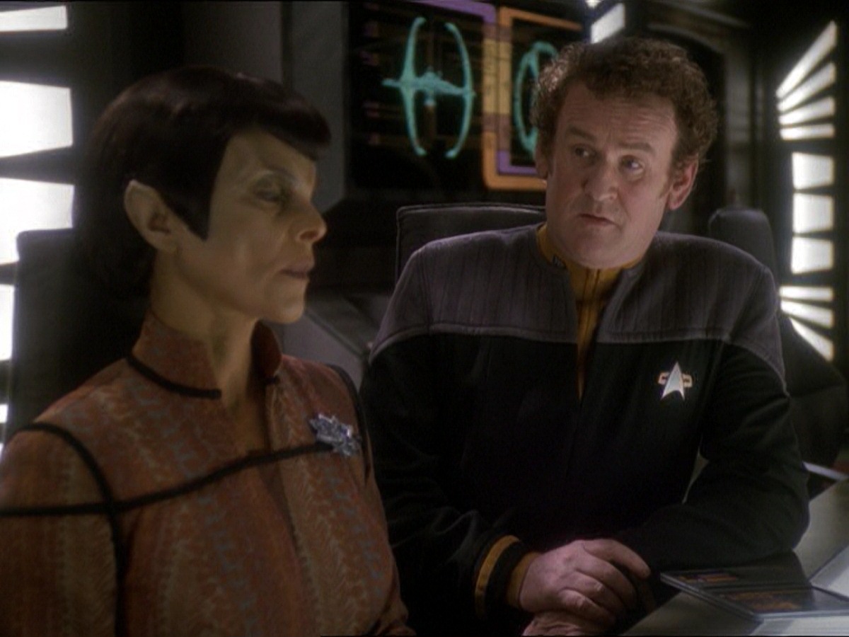 extant_StarTrek_DS9_7x16-InterArmaEnimSilentLeges_0035.jpg