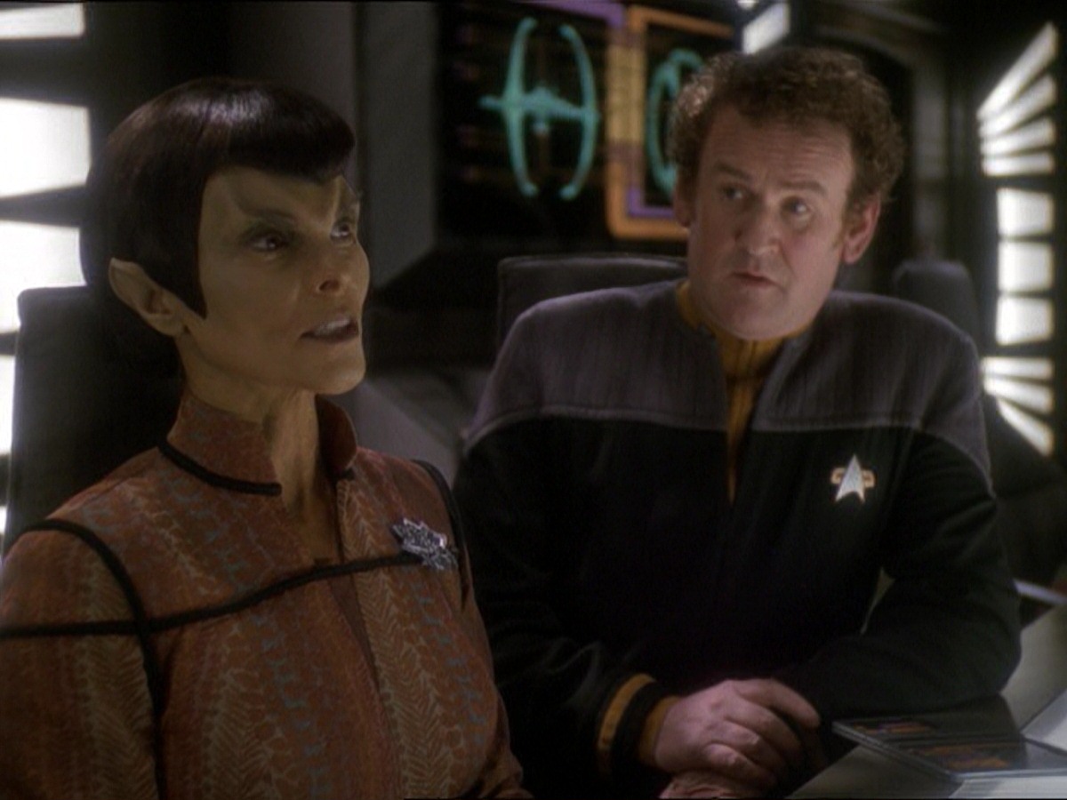 extant_StarTrek_DS9_7x16-InterArmaEnimSilentLeges_0038.jpg