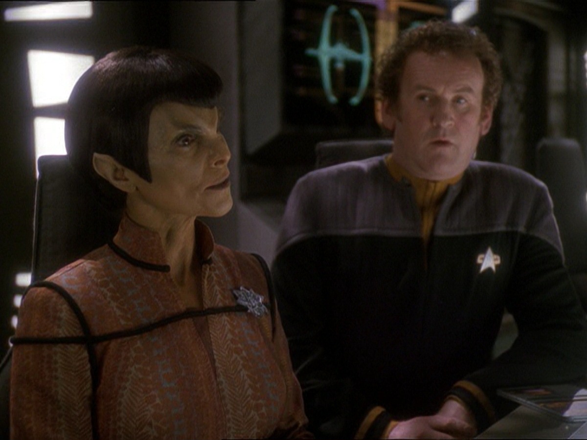 extant_StarTrek_DS9_7x16-InterArmaEnimSilentLeges_0049.jpg
