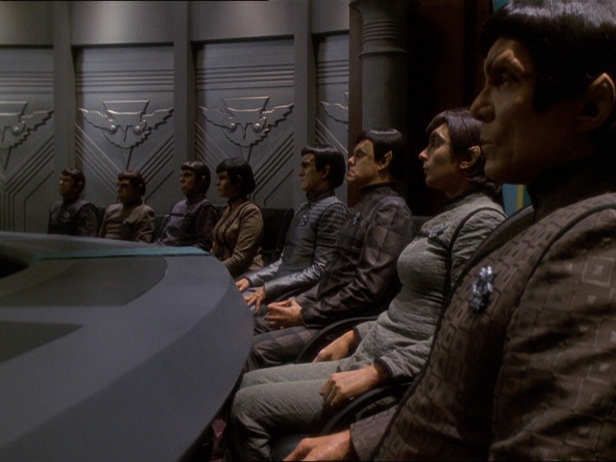 extant_StarTrek_DS9_7x16-InterArmaEnimSilentLeges_3095.jpg