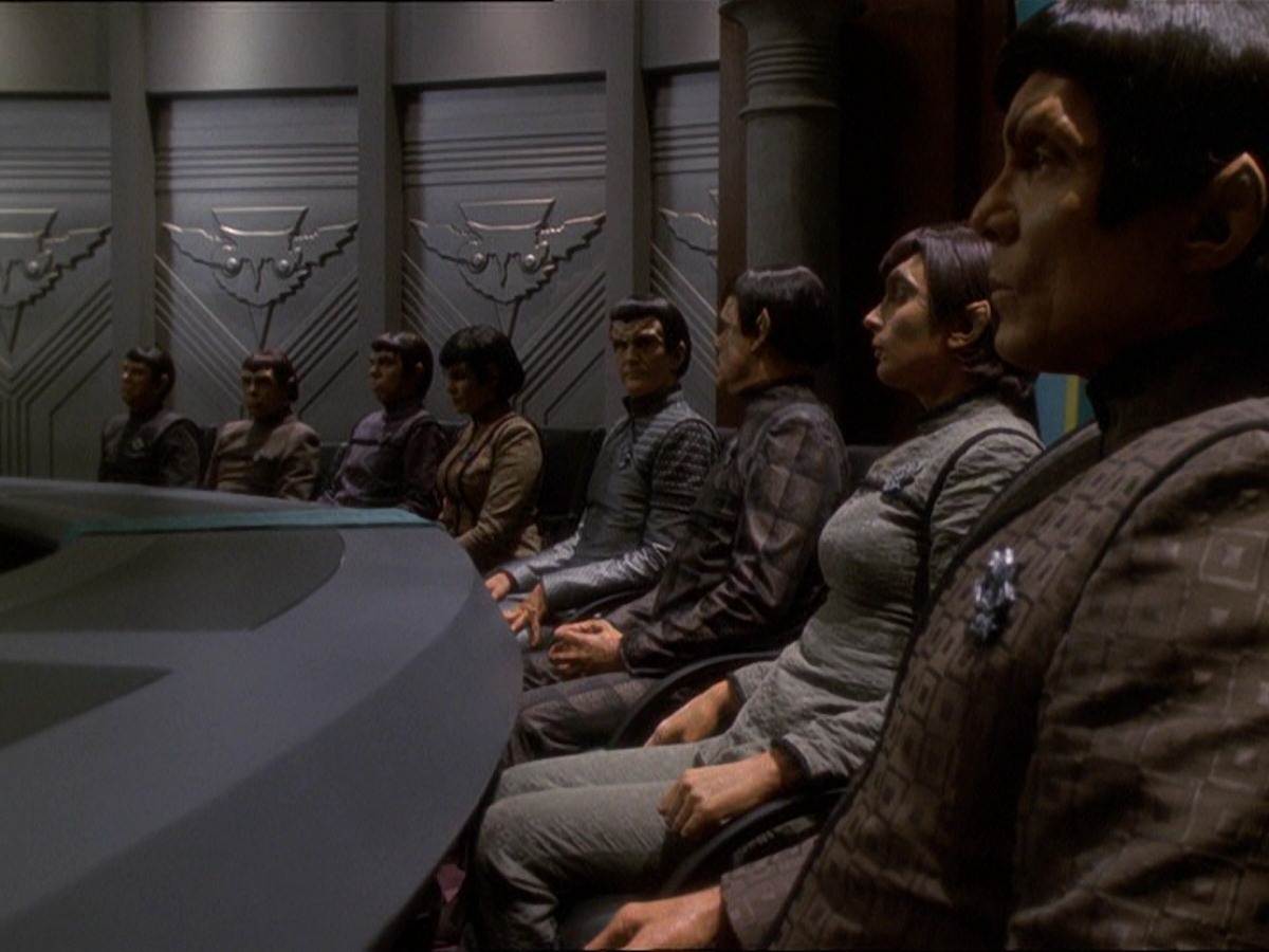 extant_StarTrek_DS9_7x16-InterArmaEnimSilentLeges_3098.jpg