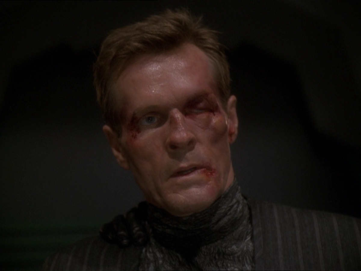 extant_StarTrek_DS9_7x16-InterArmaEnimSilentLeges_3099.jpg