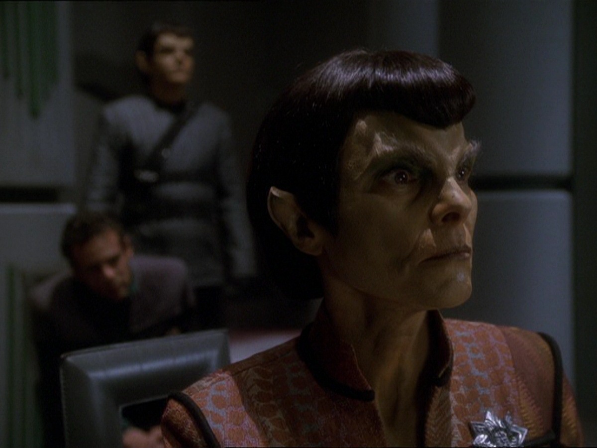 extant_StarTrek_DS9_7x16-InterArmaEnimSilentLeges_3118.jpg