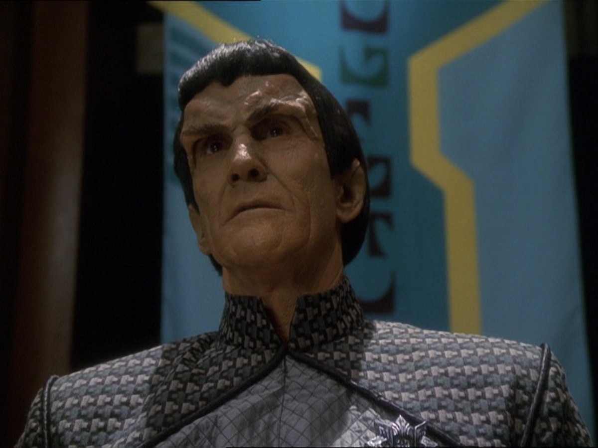 extant_StarTrek_DS9_7x16-InterArmaEnimSilentLeges_3126.jpg