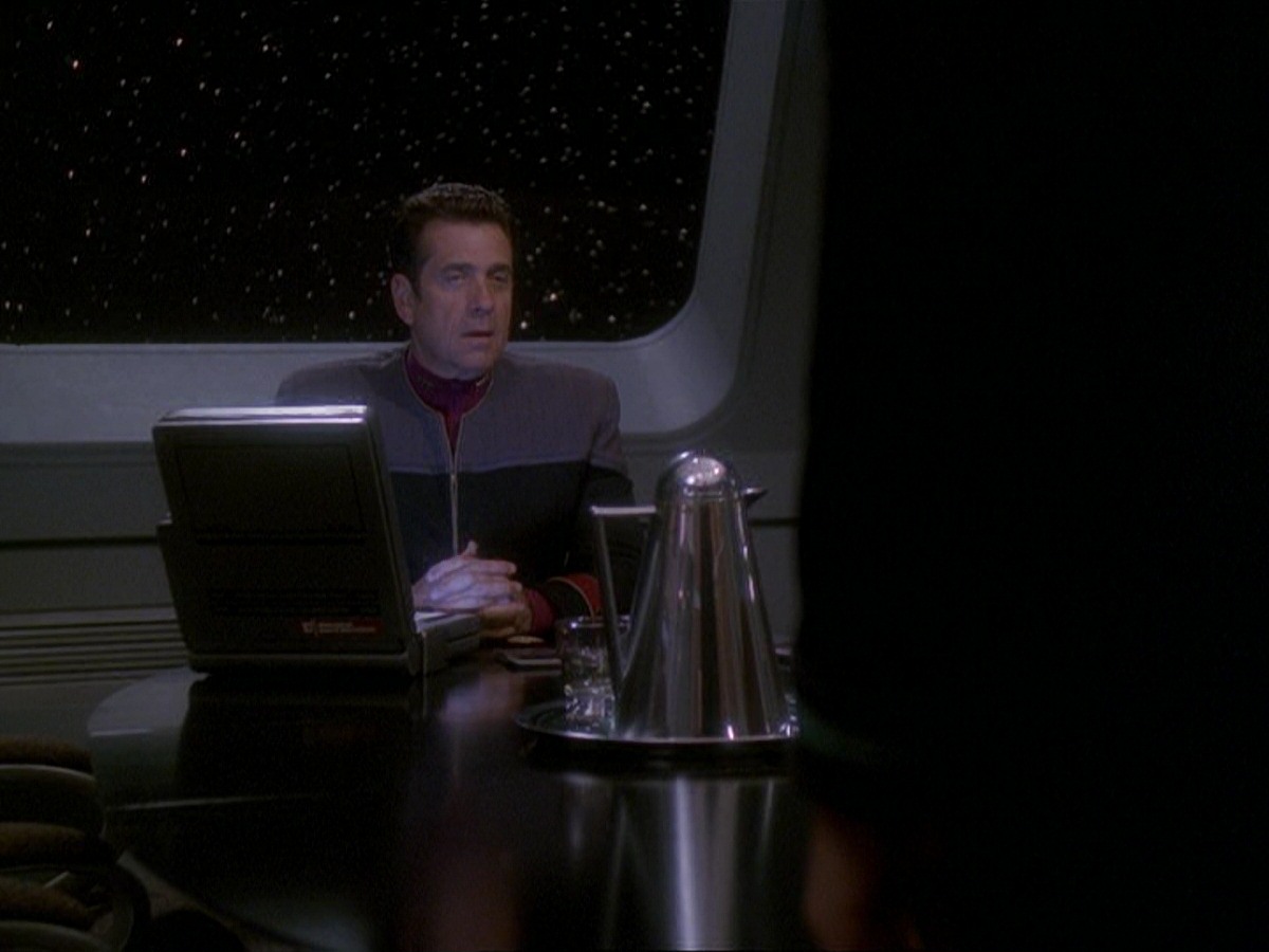 extant_StarTrek_DS9_7x16-InterArmaEnimSilentLeges_3239.jpg
