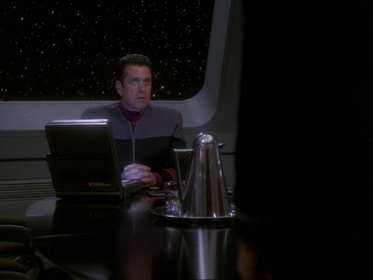 extant_StarTrek_DS9_7x16-InterArmaEnimSilentLeges_3240.jpg