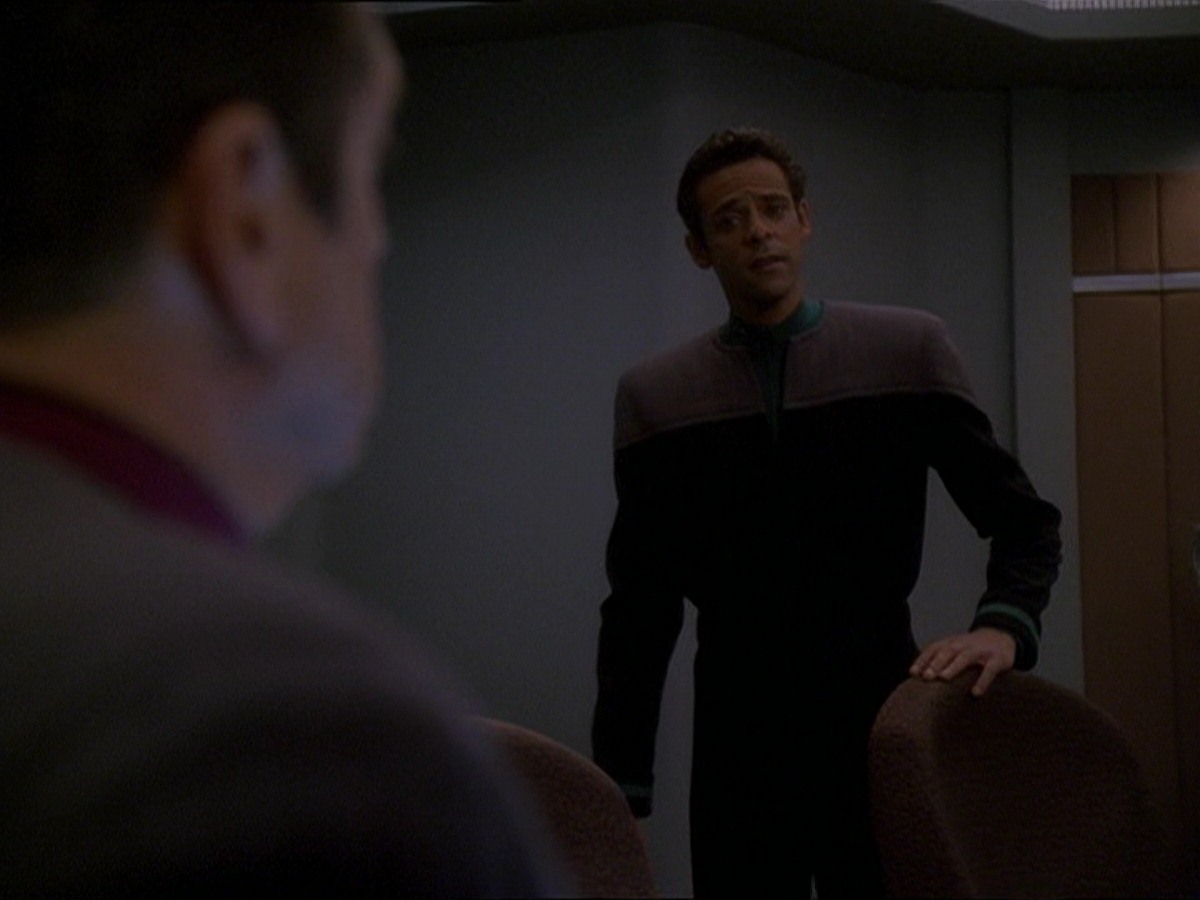 extant_StarTrek_DS9_7x16-InterArmaEnimSilentLeges_3302.jpg