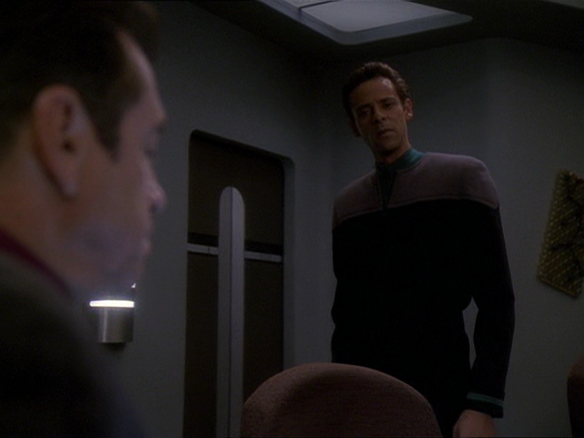 extant_StarTrek_DS9_7x16-InterArmaEnimSilentLeges_3307.jpg