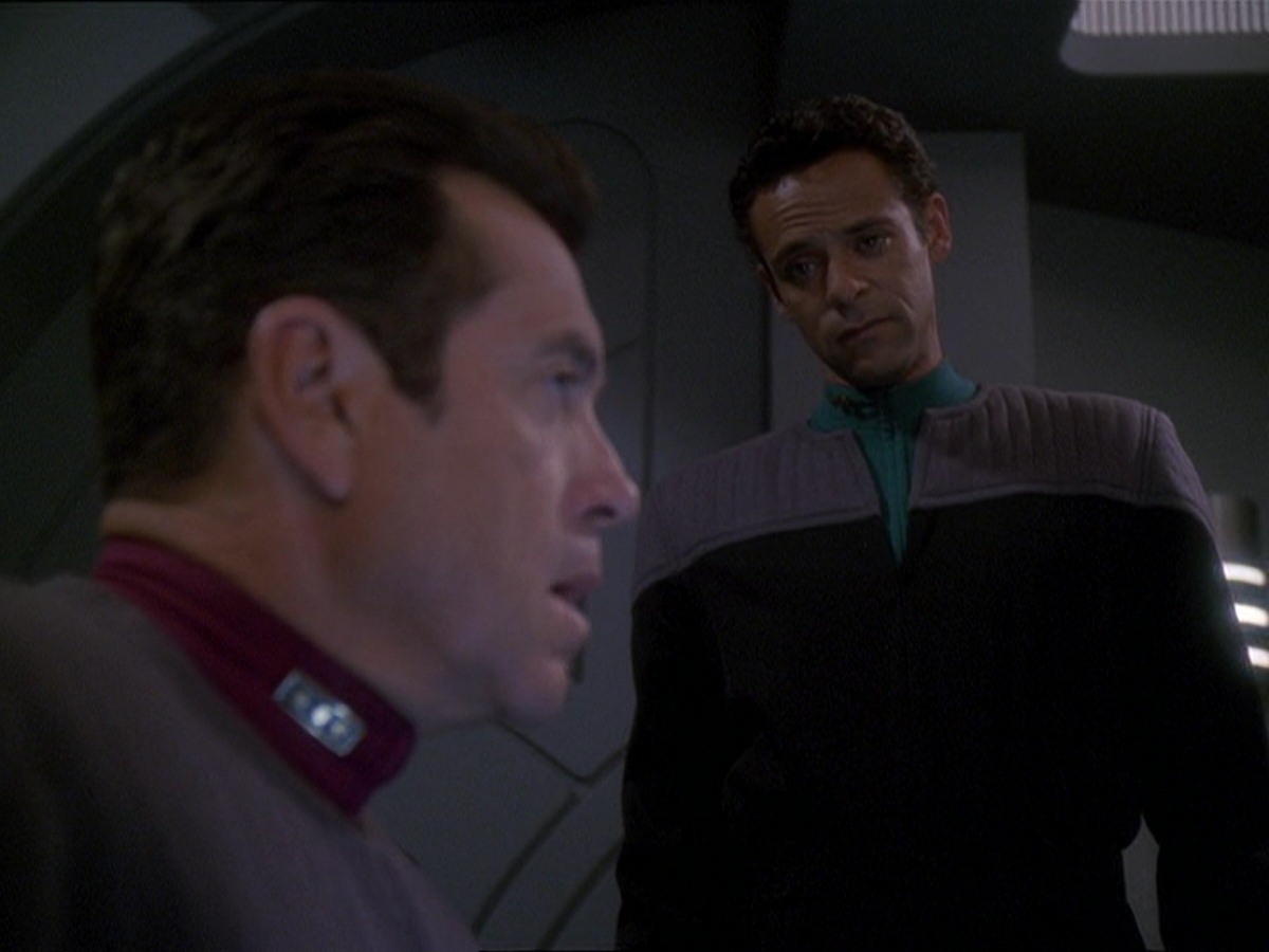 extant_StarTrek_DS9_7x16-InterArmaEnimSilentLeges_3322.jpg