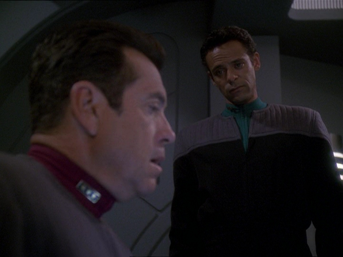 extant_StarTrek_DS9_7x16-InterArmaEnimSilentLeges_3323.jpg
