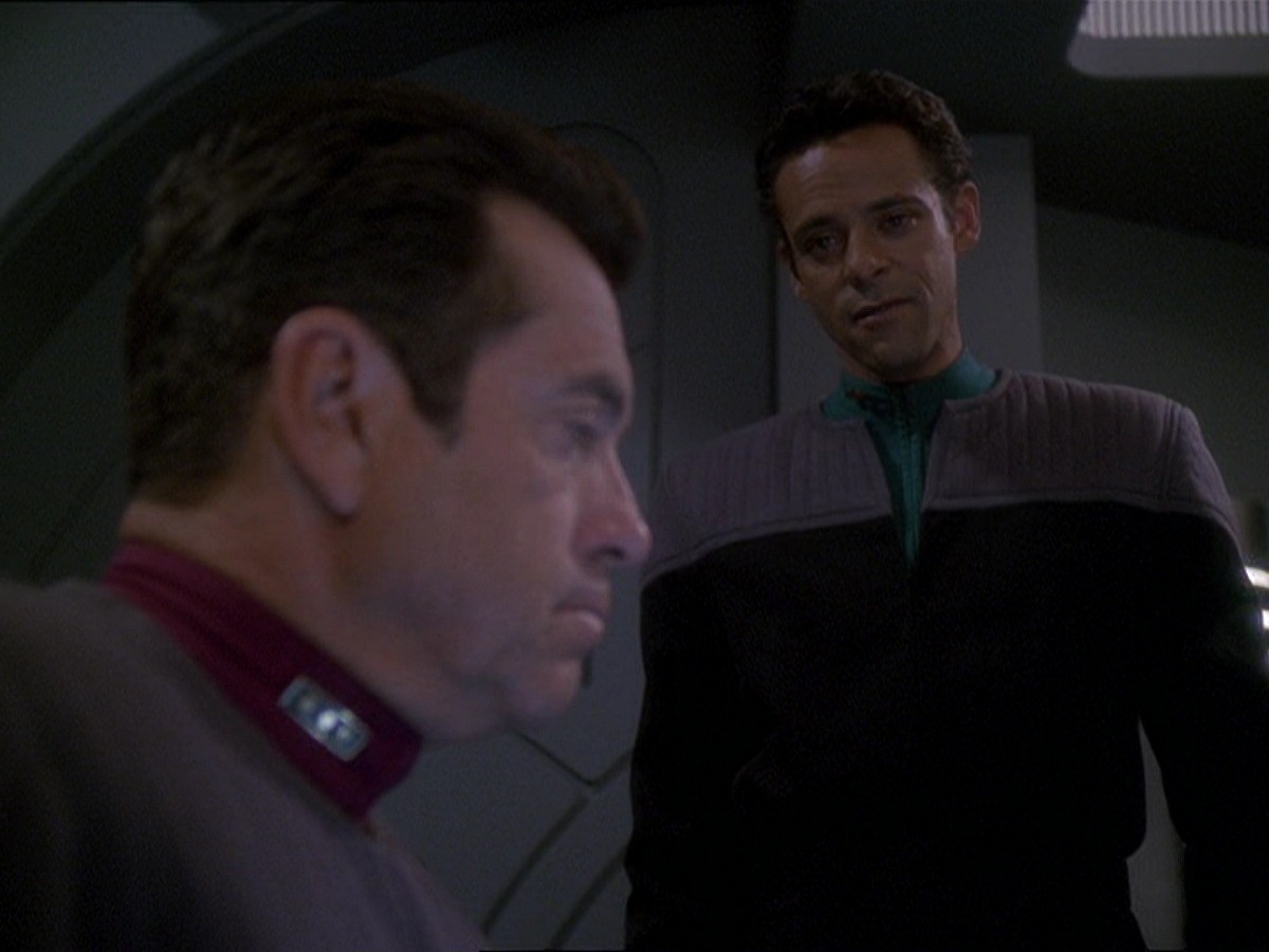 extant_StarTrek_DS9_7x16-InterArmaEnimSilentLeges_3327.jpg