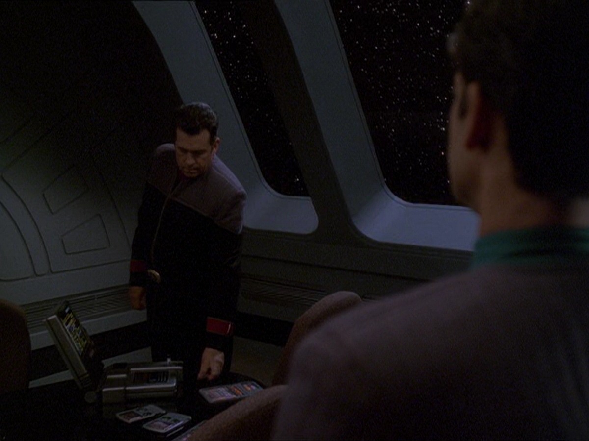 extant_StarTrek_DS9_7x16-InterArmaEnimSilentLeges_3541.jpg