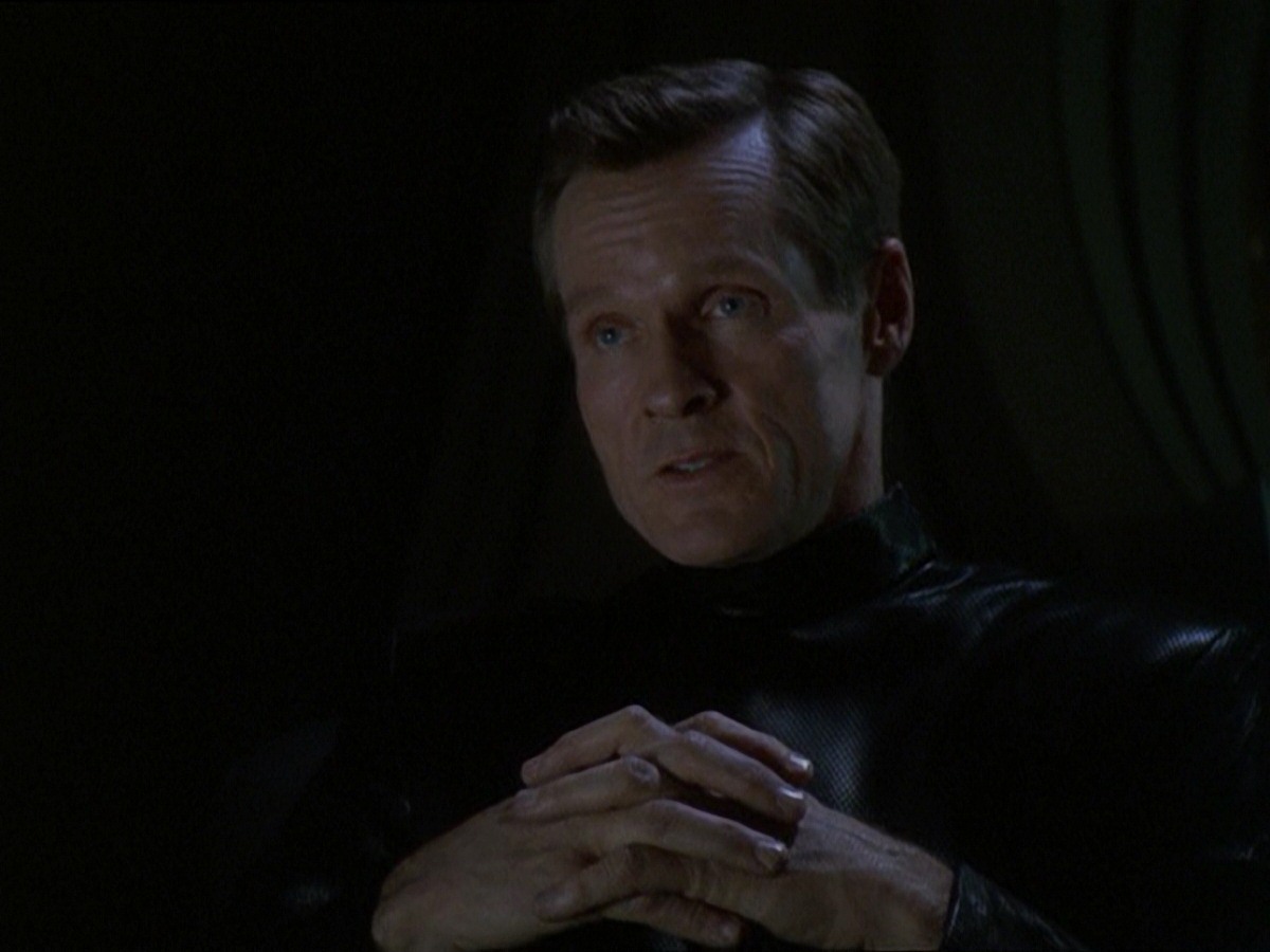 extant_StarTrek_DS9_7x16-InterArmaEnimSilentLeges_3642.jpg