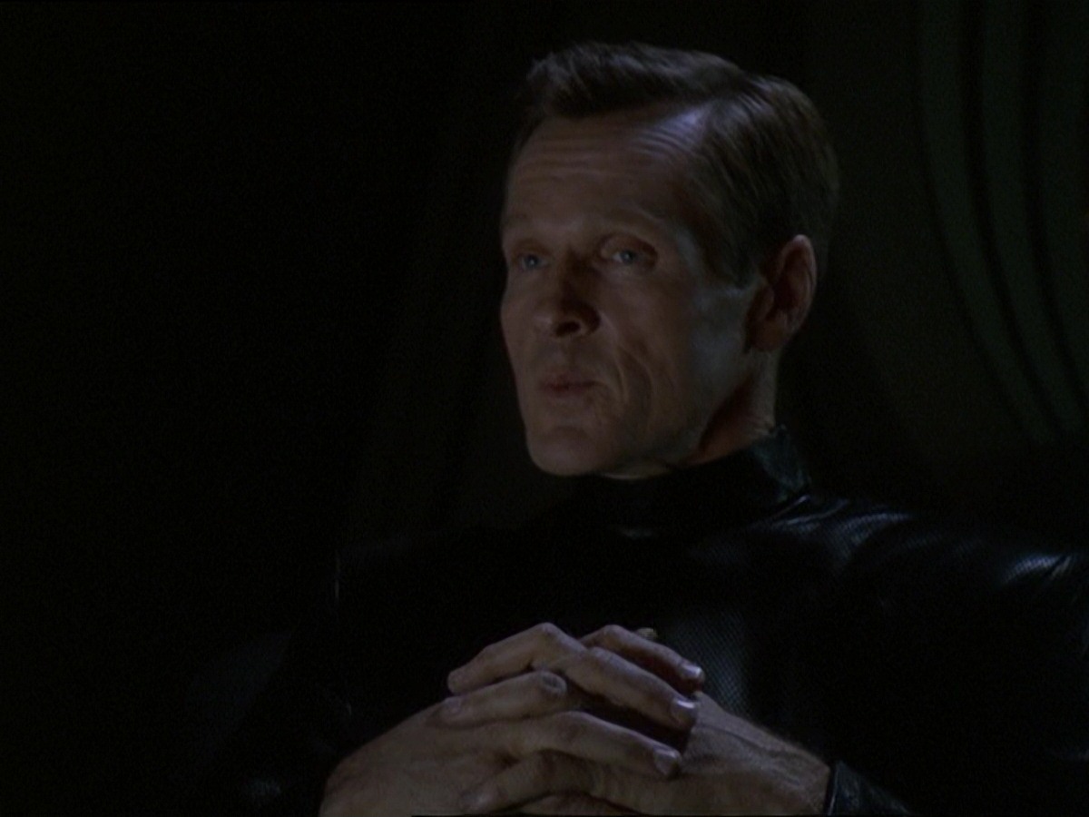 extant_StarTrek_DS9_7x16-InterArmaEnimSilentLeges_3643.jpg
