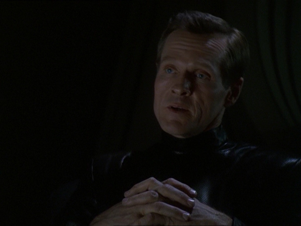 extant_StarTrek_DS9_7x16-InterArmaEnimSilentLeges_3644.jpg