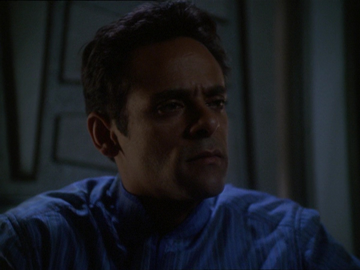 extant_StarTrek_DS9_7x16-InterArmaEnimSilentLeges_3653.jpg