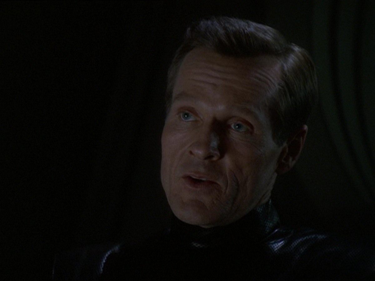 extant_StarTrek_DS9_7x16-InterArmaEnimSilentLeges_3657.jpg