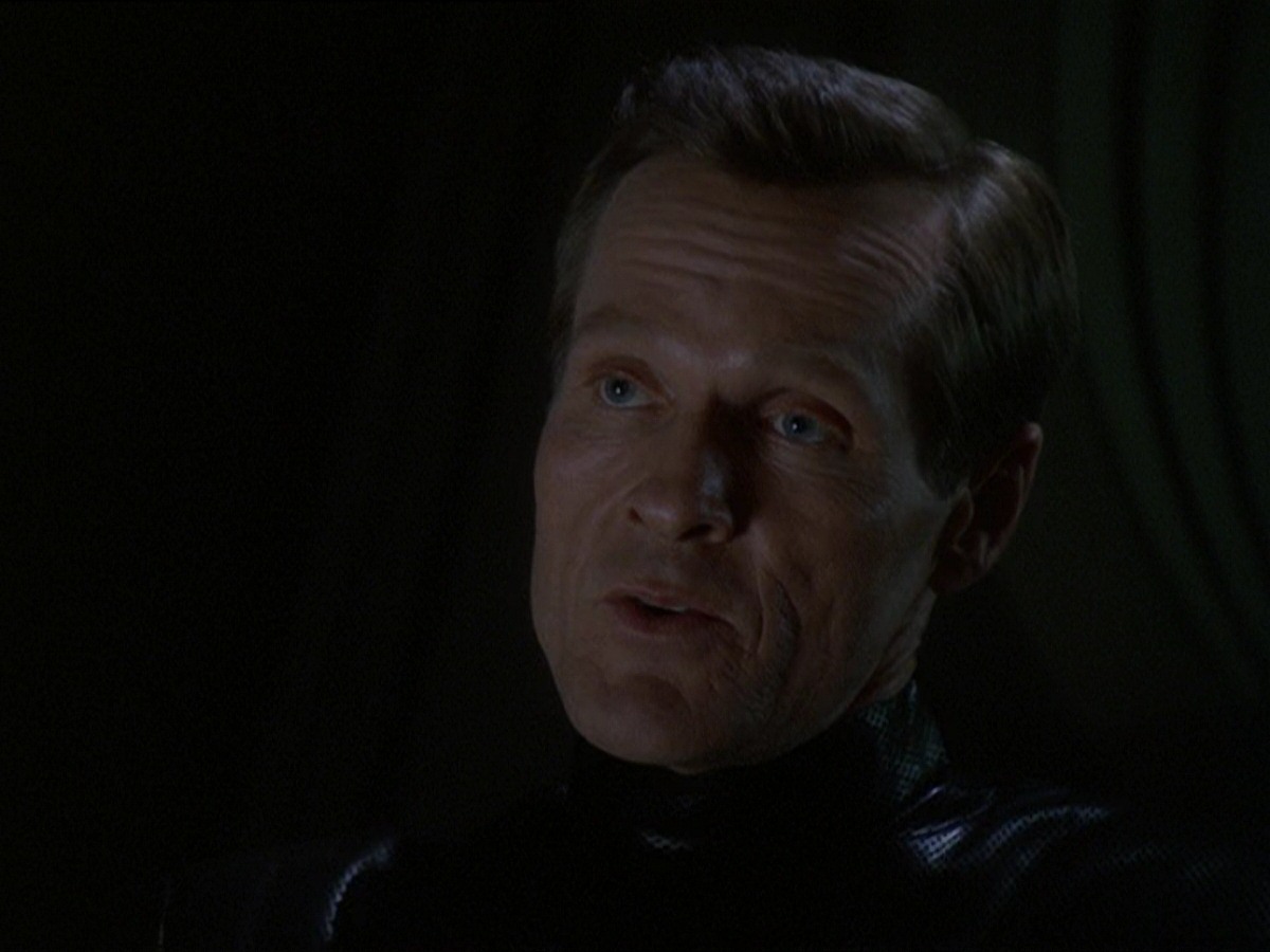 extant_StarTrek_DS9_7x16-InterArmaEnimSilentLeges_3658.jpg