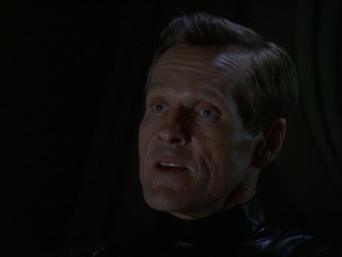 extant_StarTrek_DS9_7x16-InterArmaEnimSilentLeges_3662.jpg