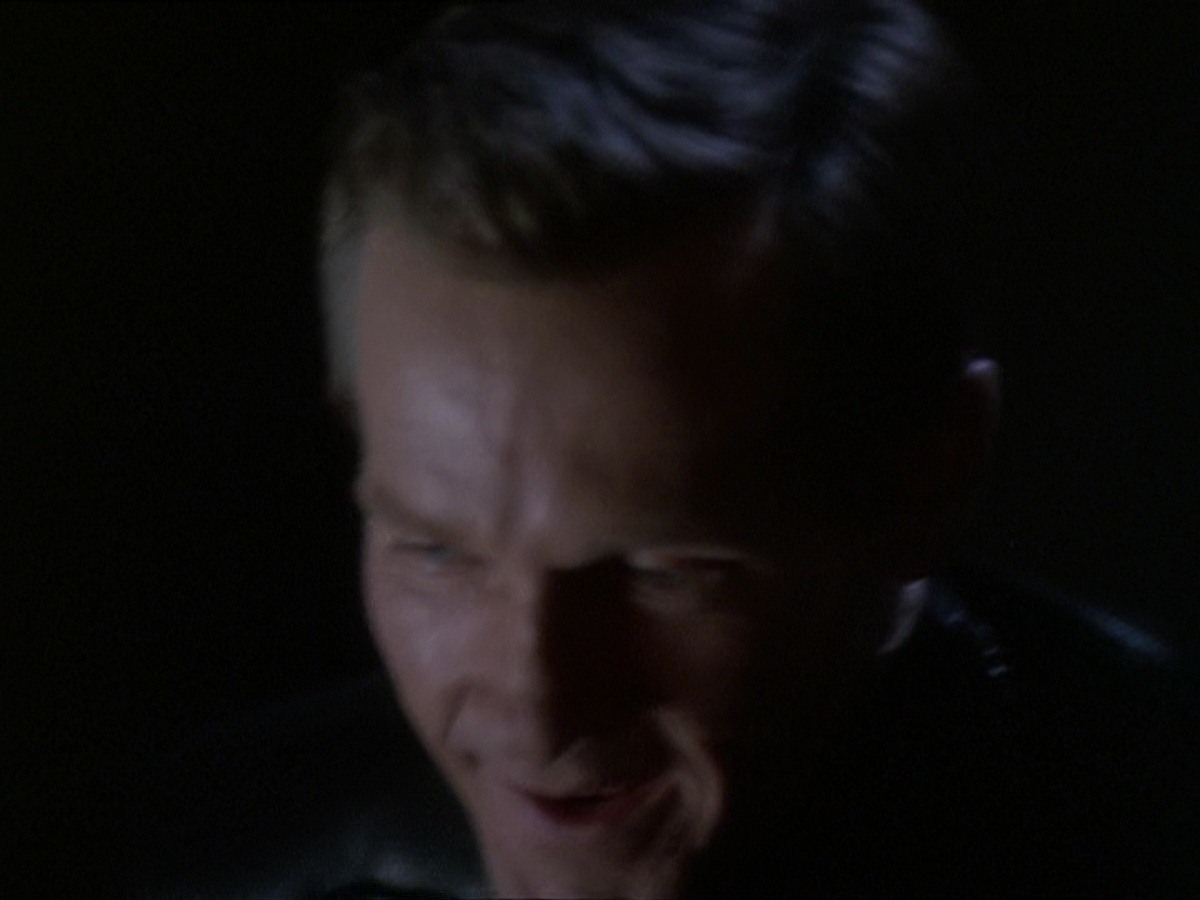 extant_StarTrek_DS9_7x16-InterArmaEnimSilentLeges_3680.jpg