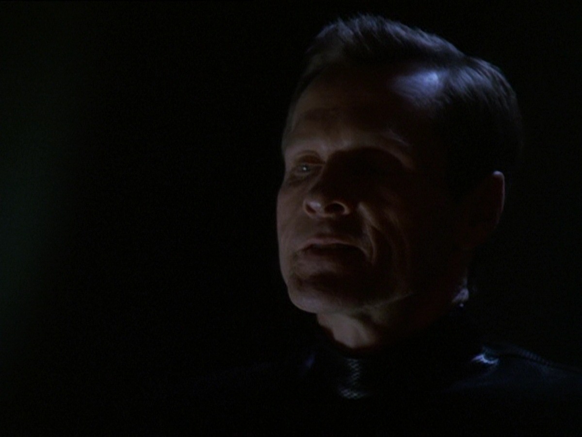 extant_StarTrek_DS9_7x16-InterArmaEnimSilentLeges_3683.jpg