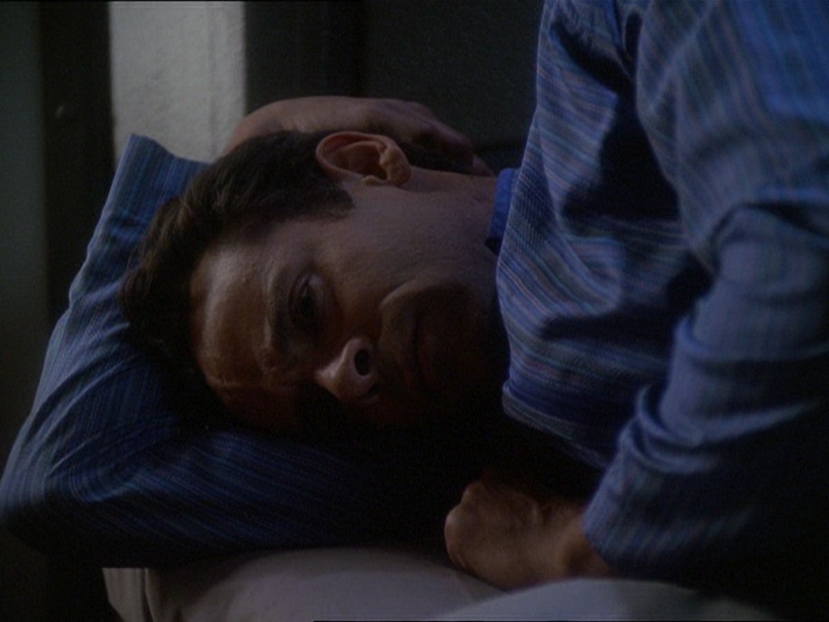 extant_StarTrek_DS9_7x16-InterArmaEnimSilentLeges_3736.jpg