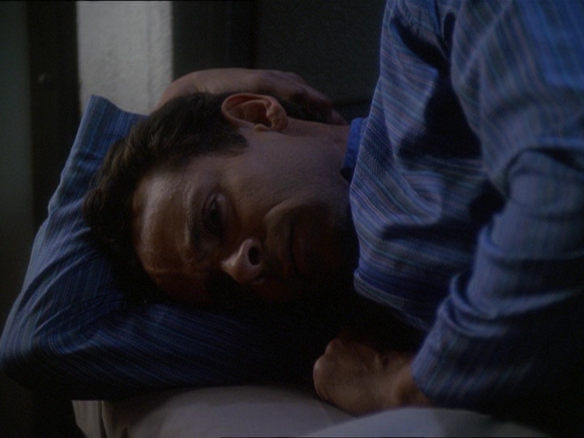 extant_StarTrek_DS9_7x16-InterArmaEnimSilentLeges_3737.jpg
