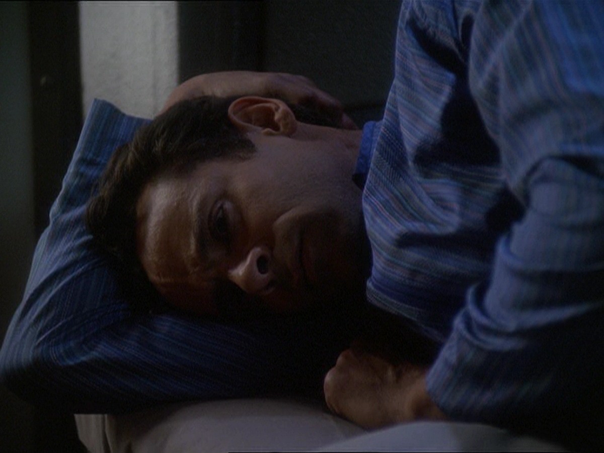 extant_StarTrek_DS9_7x16-InterArmaEnimSilentLeges_3738.jpg