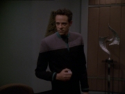 extant_StarTrek_DS9_7x16-InterArmaEnimSilentLeges_3561.jpg