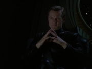 extant_StarTrek_DS9_7x16-InterArmaEnimSilentLeges_3585.jpg