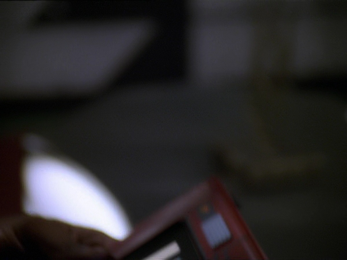 extant_StarTrek_DS9_7x17-Penumbra_0012.jpg