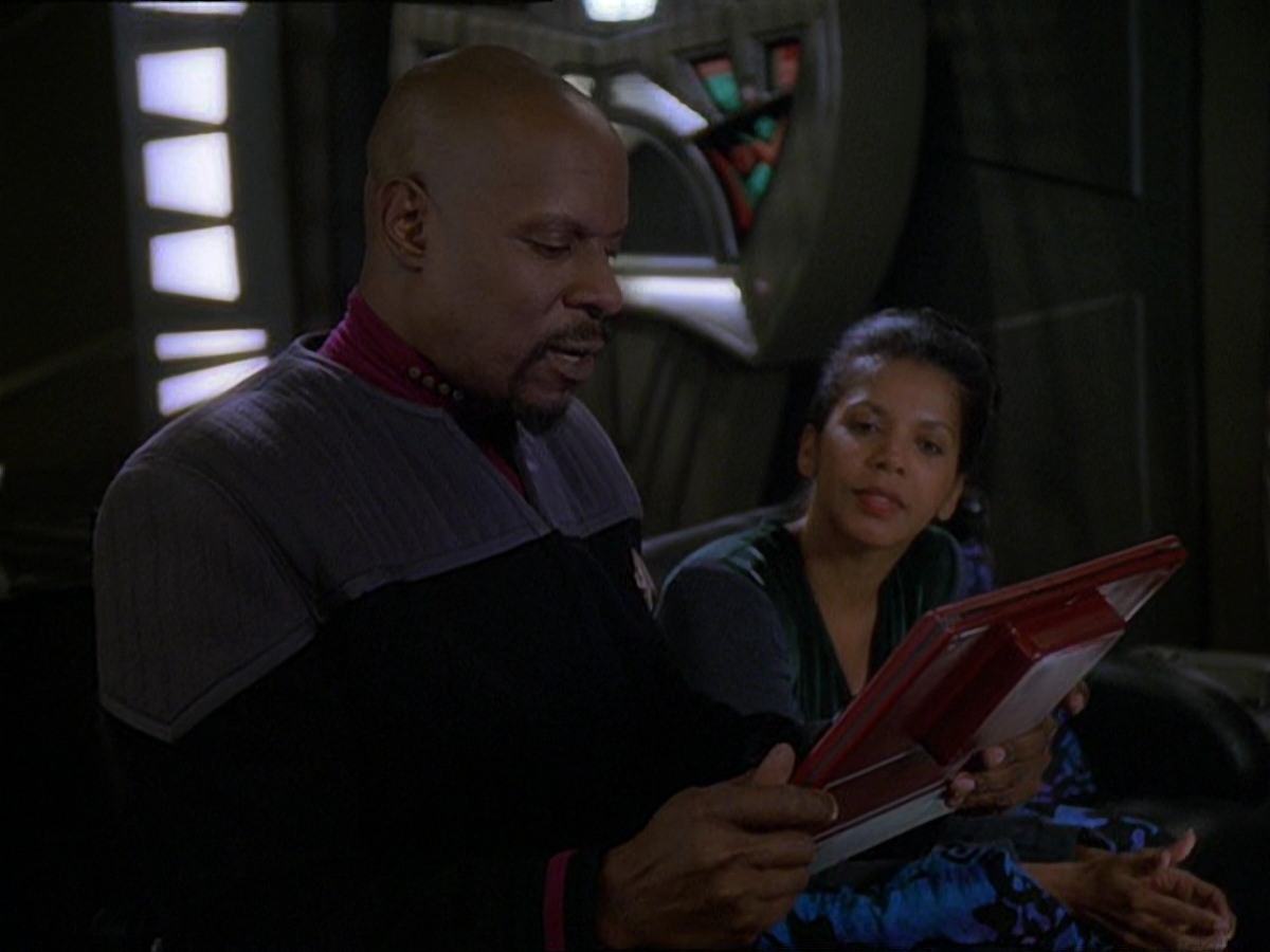 extant_StarTrek_DS9_7x17-Penumbra_0022.jpg