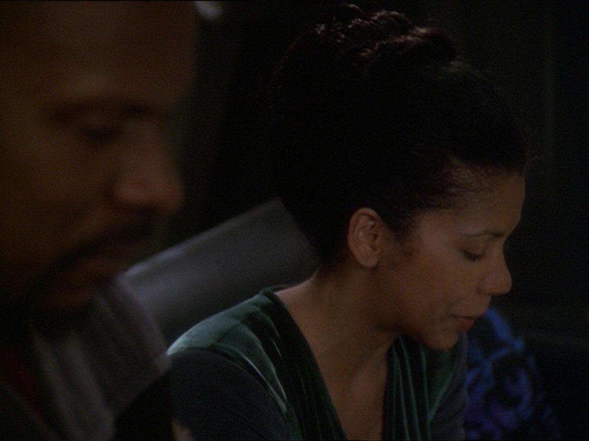 extant_StarTrek_DS9_7x17-Penumbra_0068.jpg