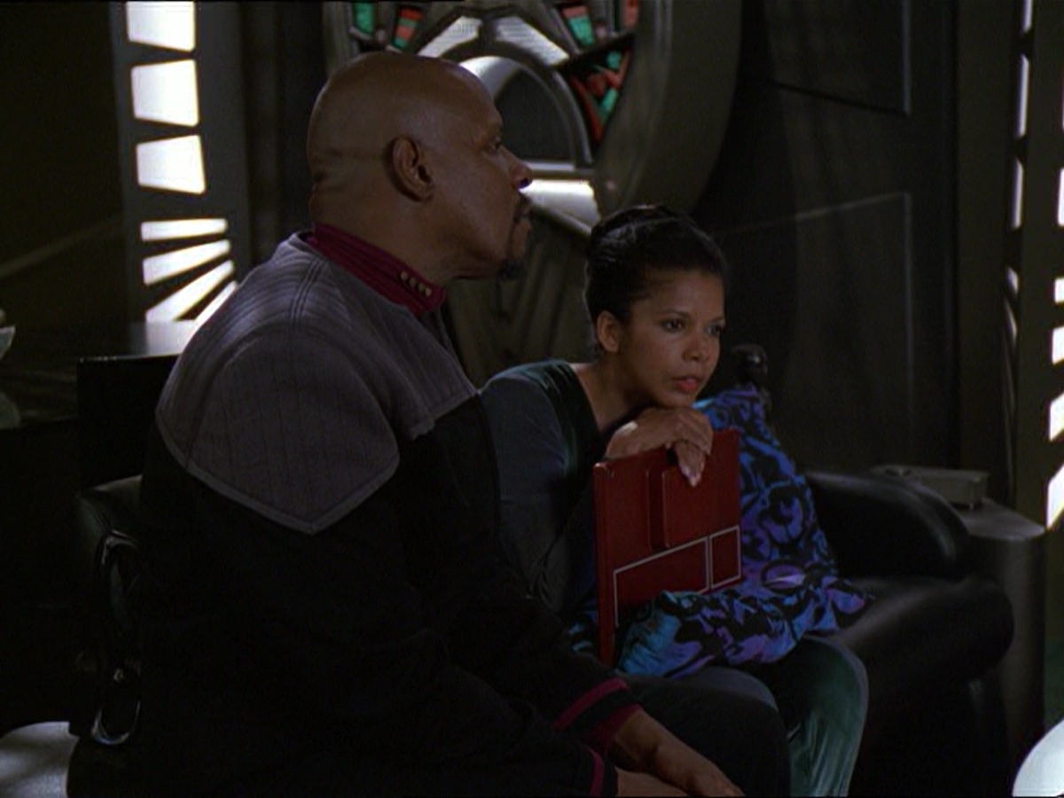 extant_StarTrek_DS9_7x17-Penumbra_0152.jpg
