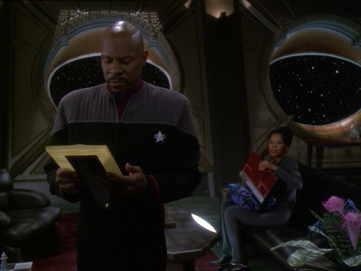 extant_StarTrek_DS9_7x17-Penumbra_0226.jpg