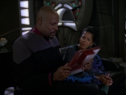 extant_StarTrek_DS9_7x17-Penumbra_0027.jpg