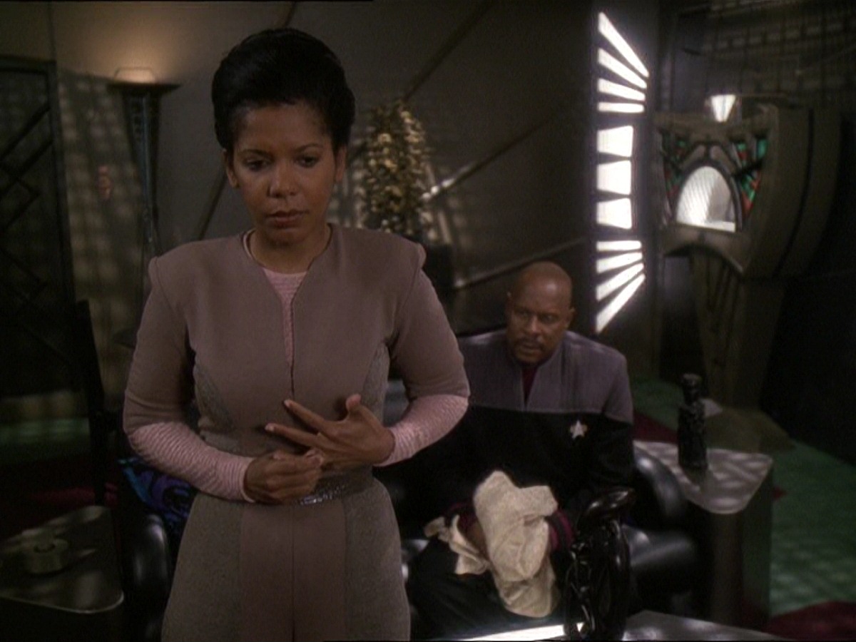 extant_StarTrek_DS9_7x18-TilDeathDoUsPart_1357.jpg