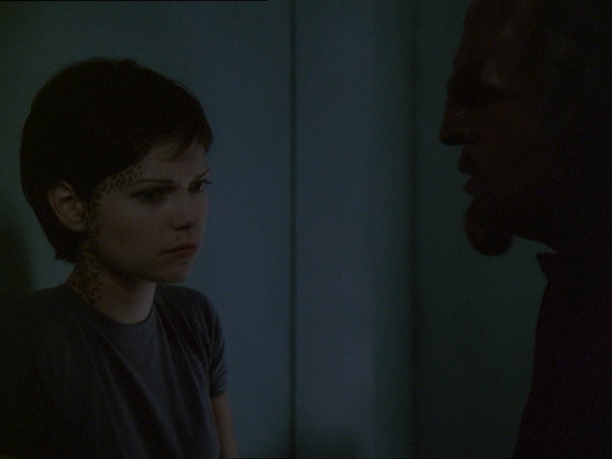 extant_StarTrek_DS9_7x18-TilDeathDoUsPart_1509.jpg