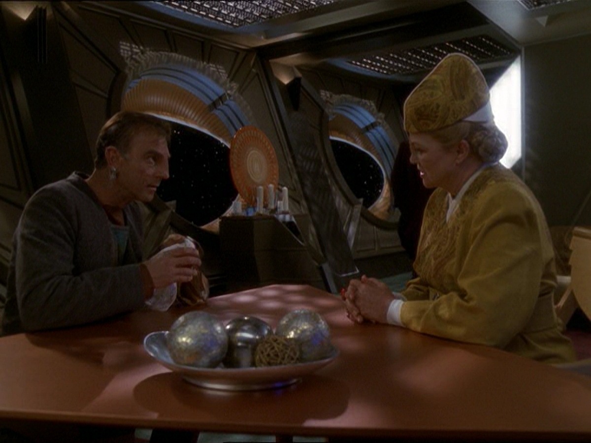 extant_StarTrek_DS9_7x18-TilDeathDoUsPart_1774.jpg