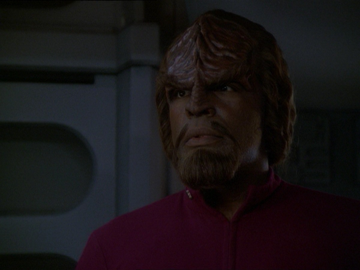 extant_StarTrek_DS9_7x19-StrangeBedfellows_0080.jpg