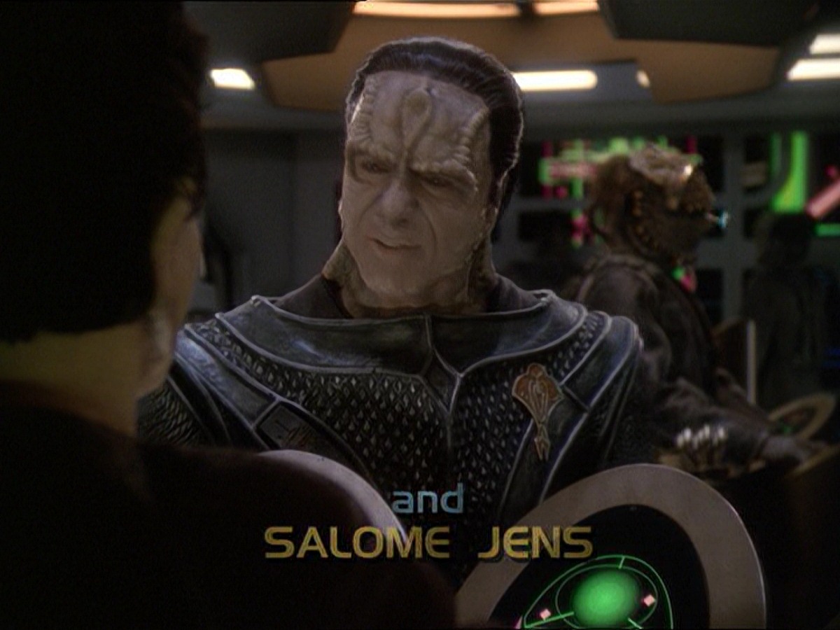 extant_StarTrek_DS9_7x19-StrangeBedfellows_0428.jpg