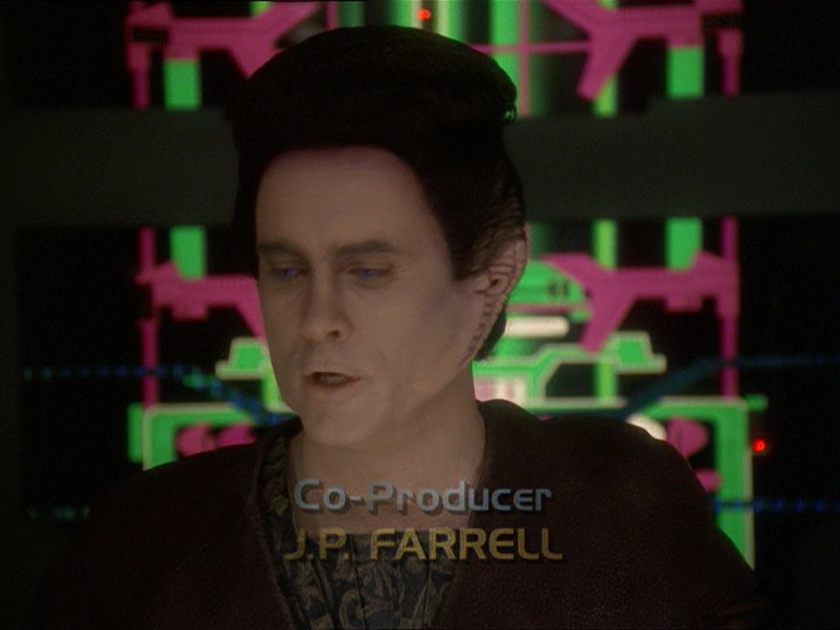 extant_StarTrek_DS9_7x19-StrangeBedfellows_0456.jpg