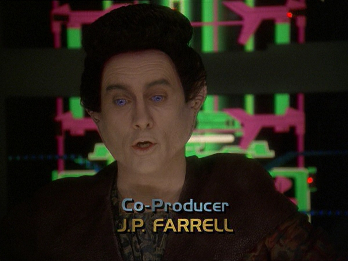 extant_StarTrek_DS9_7x19-StrangeBedfellows_0459.jpg