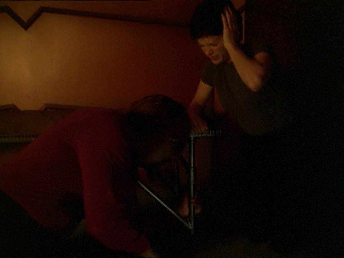extant_StarTrek_DS9_7x19-StrangeBedfellows_1129.jpg