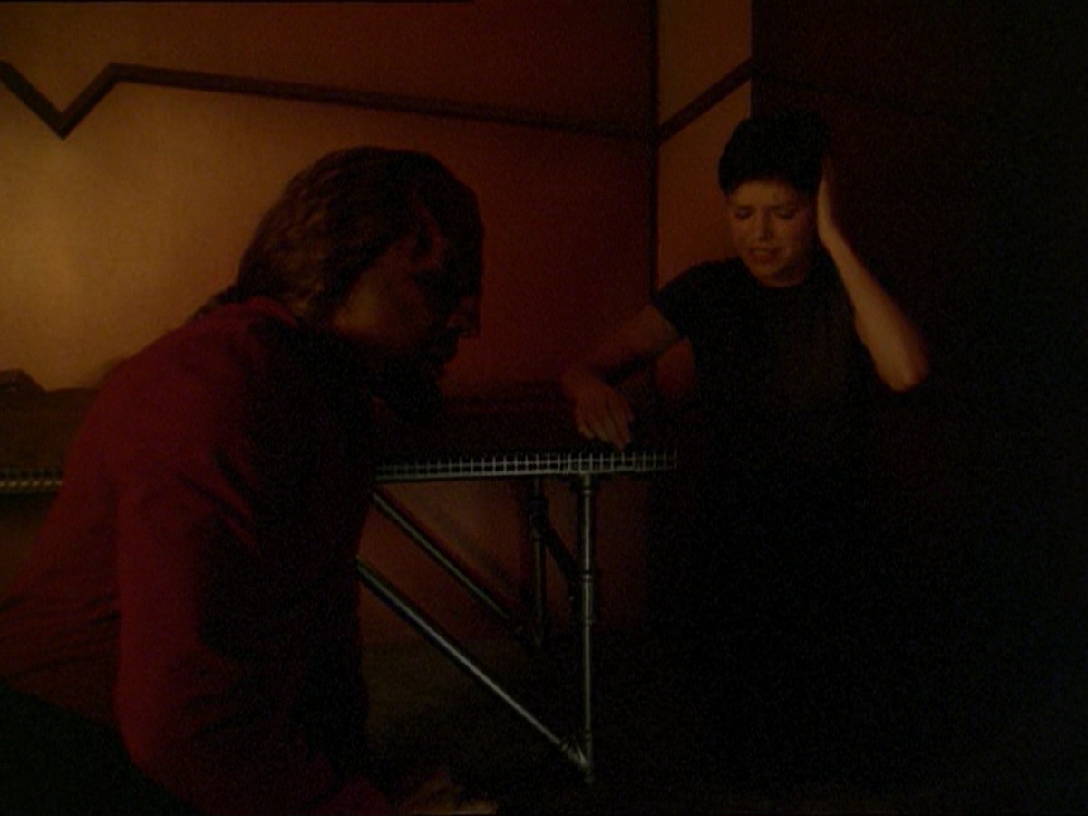 extant_StarTrek_DS9_7x19-StrangeBedfellows_1133.jpg