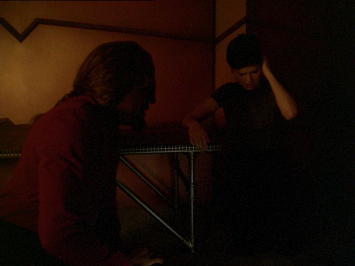 extant_StarTrek_DS9_7x19-StrangeBedfellows_1135.jpg