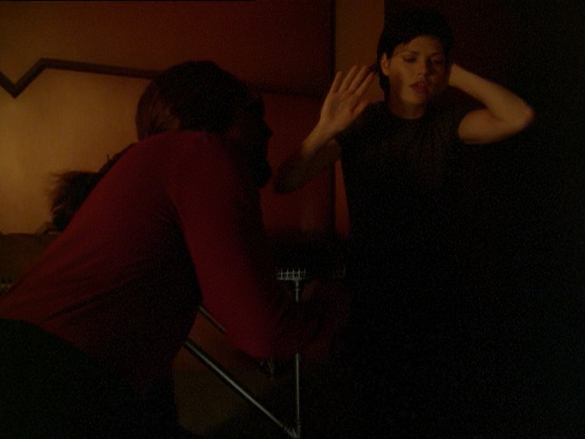 extant_StarTrek_DS9_7x19-StrangeBedfellows_1144.jpg